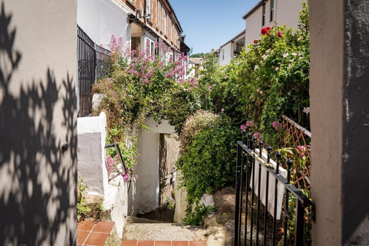 Gulls Rest - Charming Cottage In The Heart Of Historic 达特茅斯 外观 照片